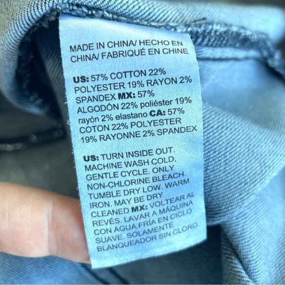 Chicos Womens Denim Button-Front Jean Jacket Size 3 (16/18) Cotton Blend Stretch - Picture 4 of 8